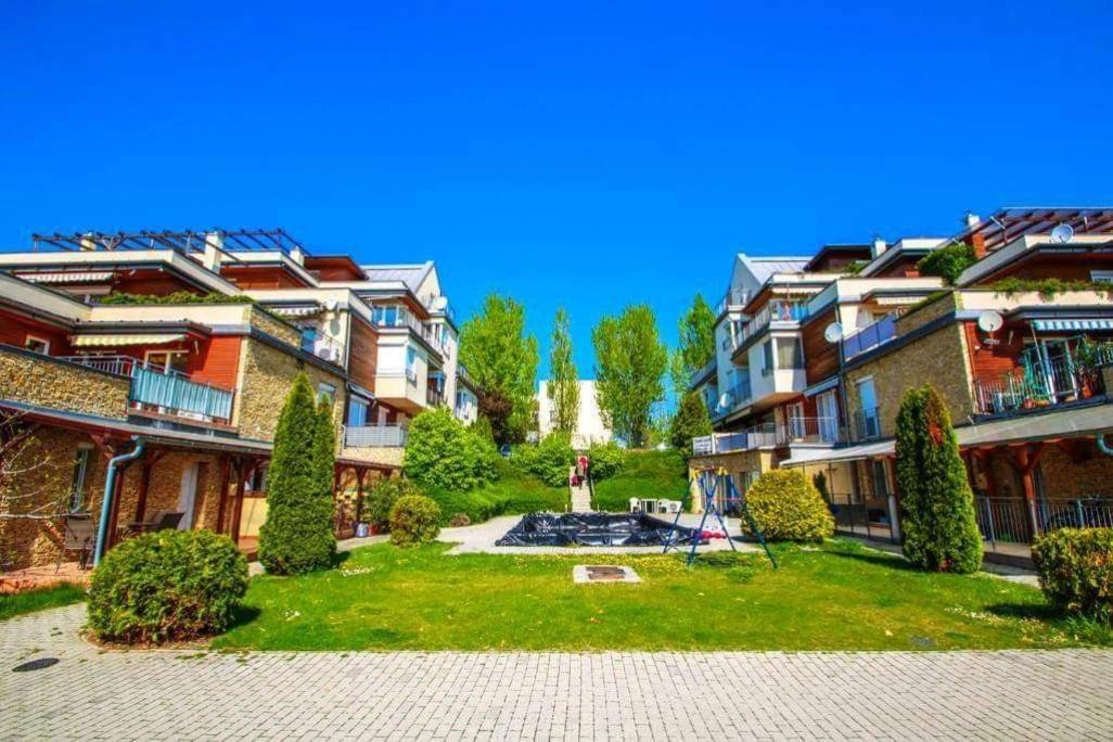 Peppy Apartment & Pool Balatonfüred Eksteriør bilde
