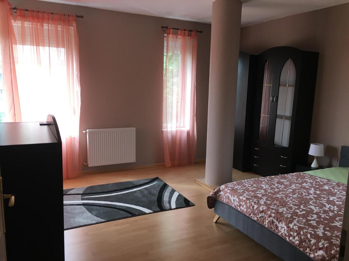 Peppy Apartment & Pool Balatonfüred Eksteriør bilde